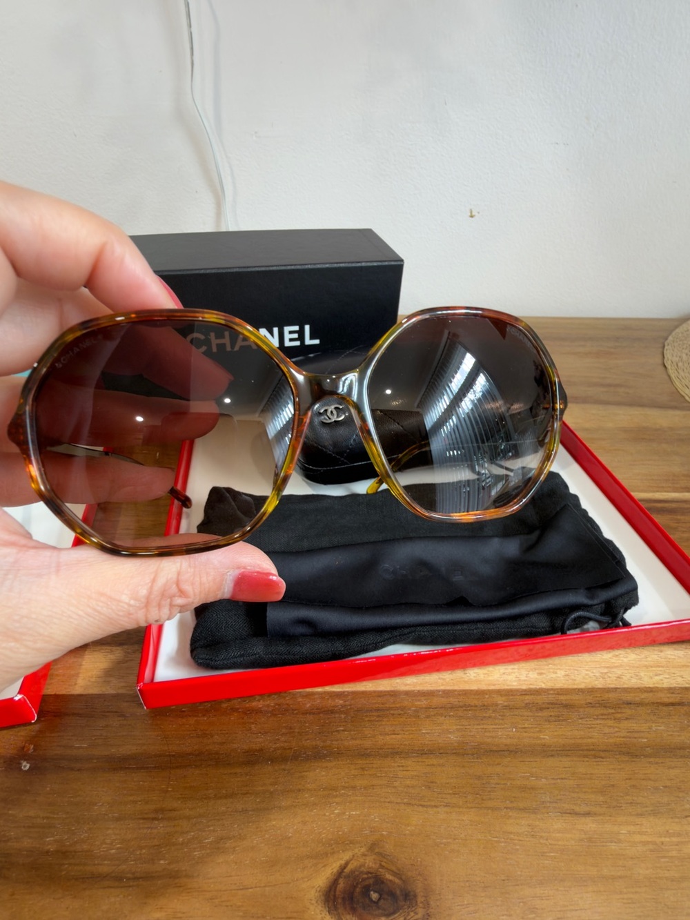 CHANEL Brown Tortoiseshell Oversized Sunglasses 5345A - Picture 11 of 14